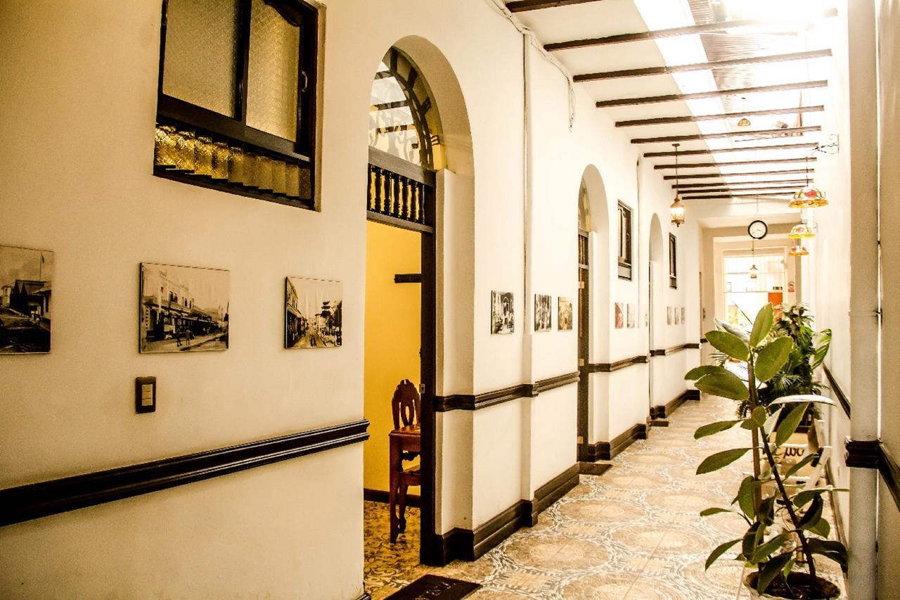 Epoca Iquitos Hotel Bagian luar foto